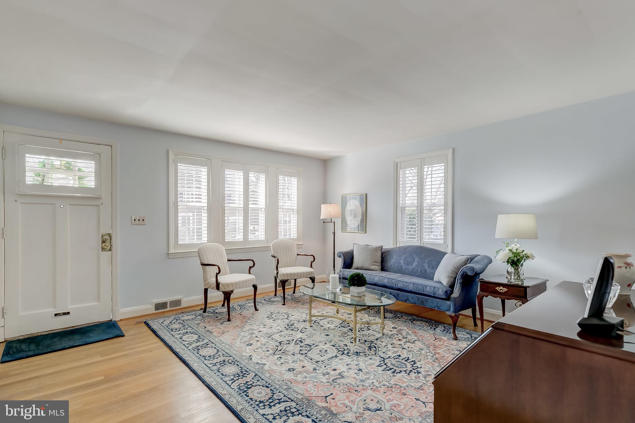 212 Overbrook Road Baltimore, MD 21212 - Photo 4 of 22