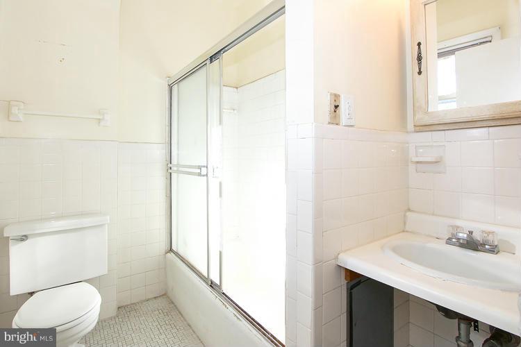 1316 R Street Northwest Washington, DC 20009 - Photo 15 of 30 Bath Unit #3