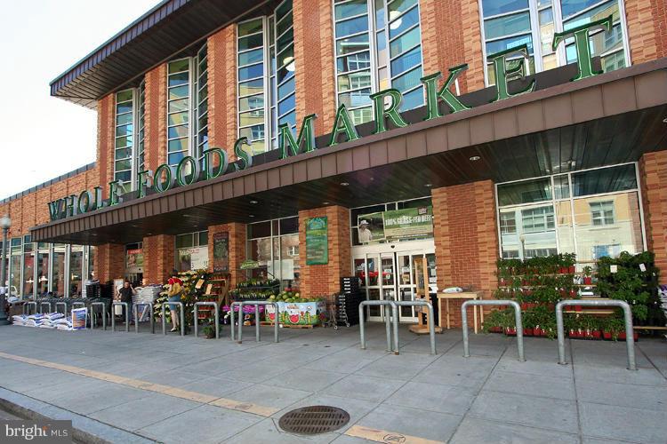 1316 R Street Northwest Washington, DC 20009 - Photo 26 of 30 Community