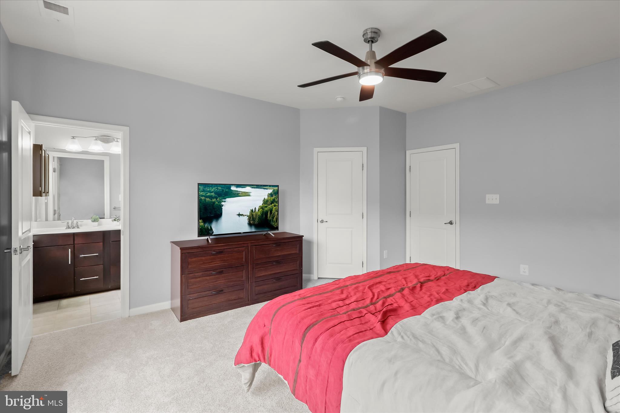 3566 Sprigg Street South Frederick, MD 21704 - Photo 26 of 60 Primary Bedroom - En-Suite Full Bath - WIC