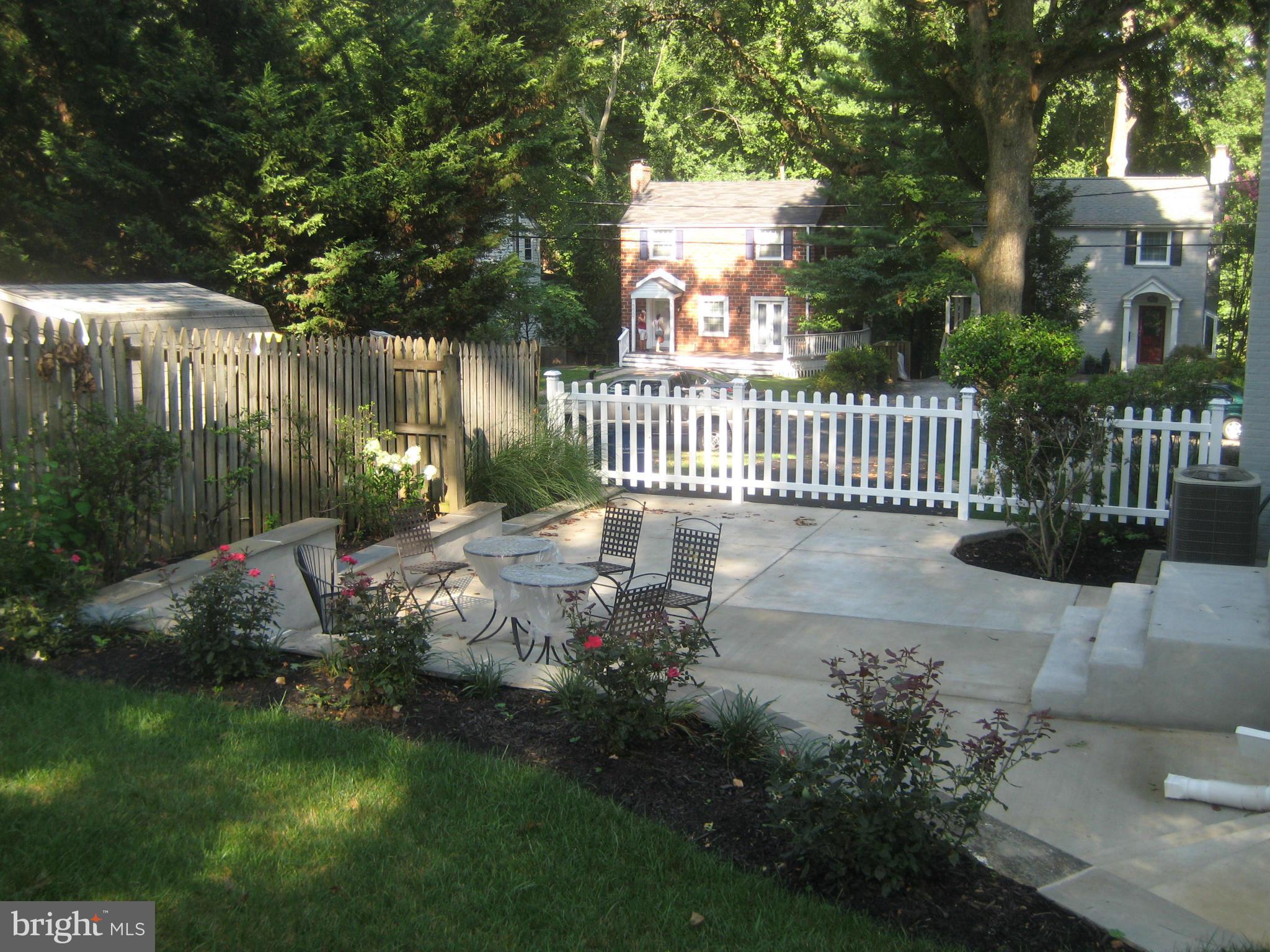10002 Big Rock Road Silver Spring, MD 20901 - Photo 20 of 24 Exterior (Rear)