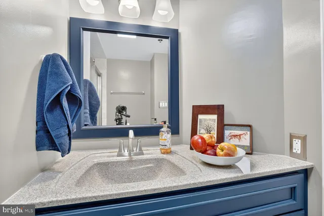 $610,000 | 2121 Jamieson Avenue, Unit 1208, Alexandria, VA 22314