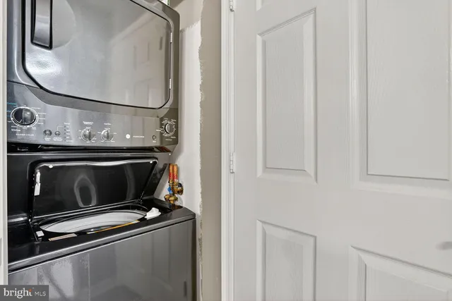 $610,000 | 2121 Jamieson Avenue, Unit 1208, Alexandria, VA 22314