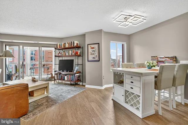 $610,000 | 2121 Jamieson Avenue, Unit 1208, Alexandria, VA 22314