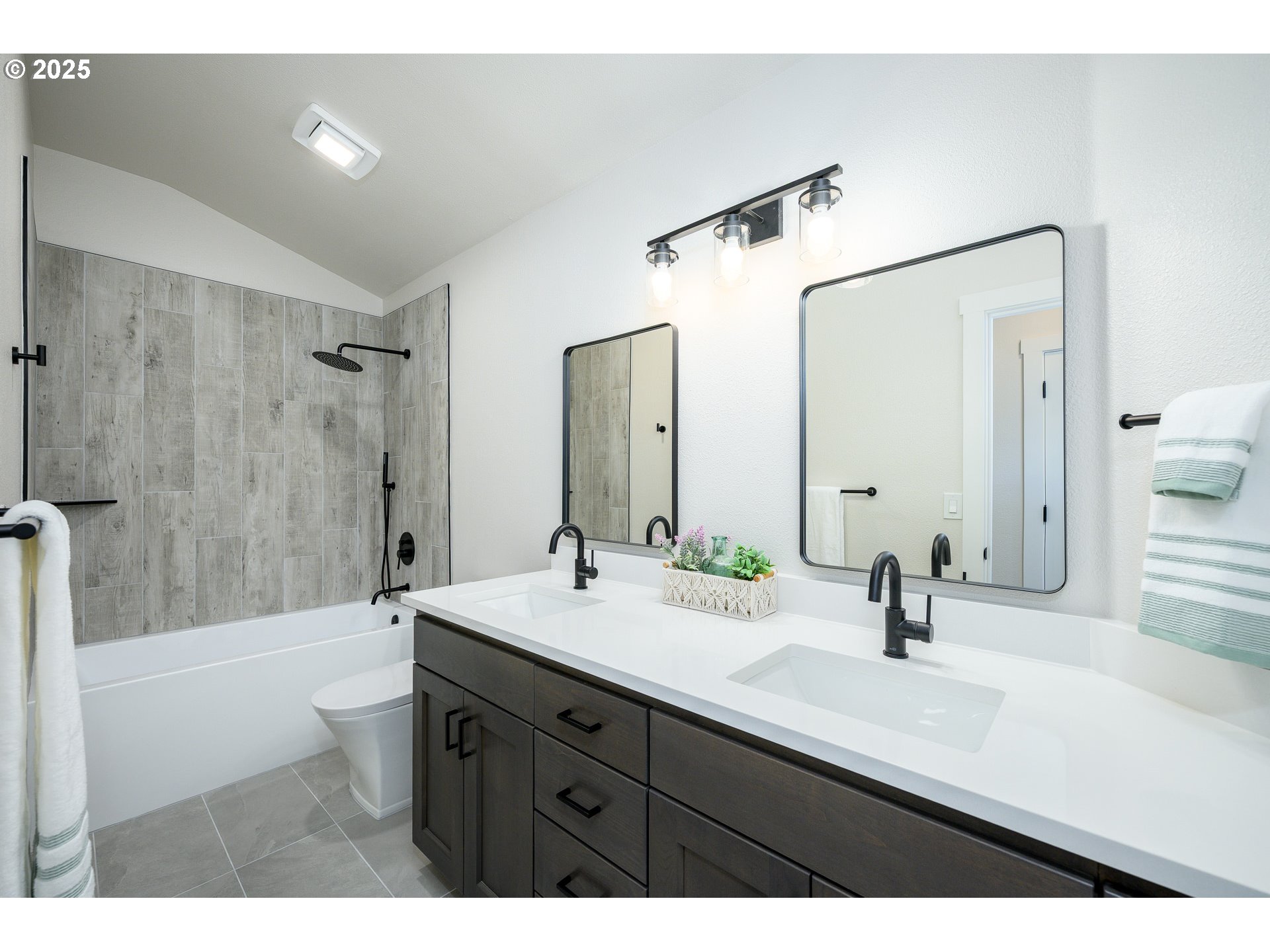 11280 Southwest Pintail Loop Beaverton, OR 97007 - Photo 36 of 48