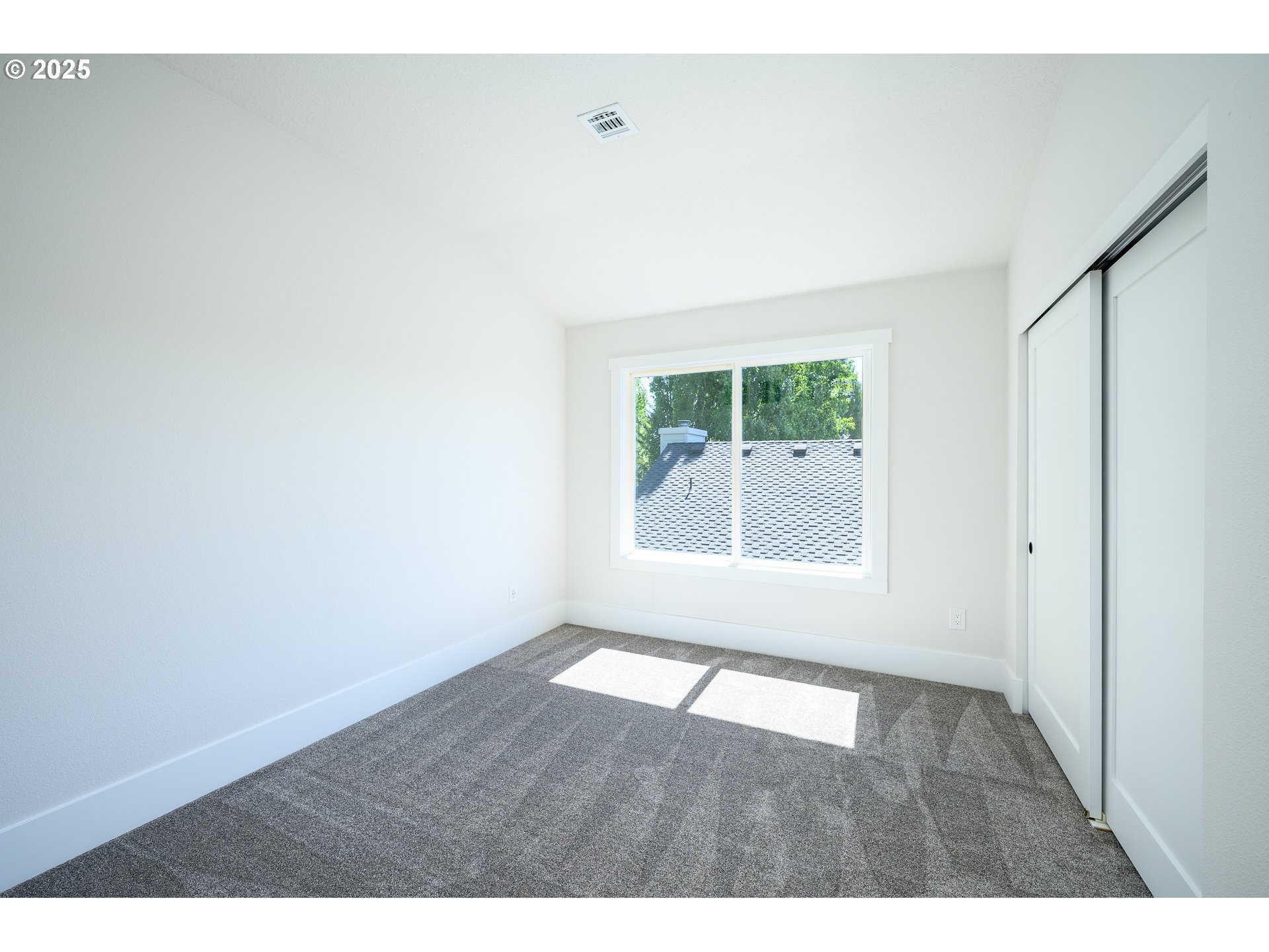 11280 Southwest Pintail Loop Beaverton, OR 97007 - Photo 37 of 48