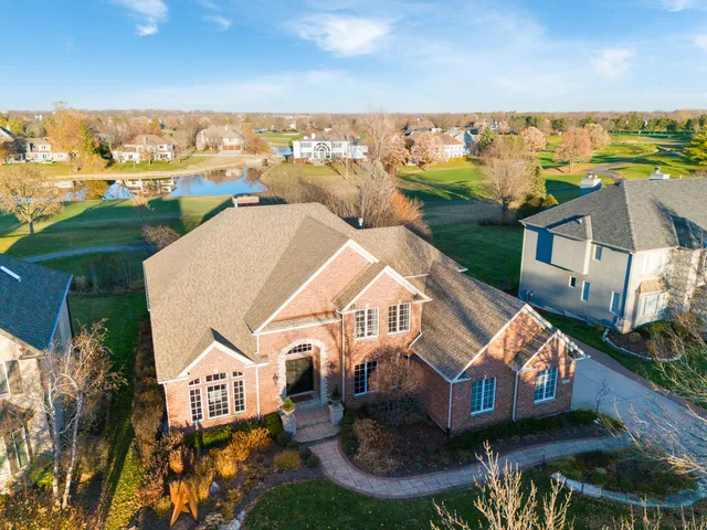 $1,300,000 | 2363 Fawn Lake Circle, Naperville, IL 60564