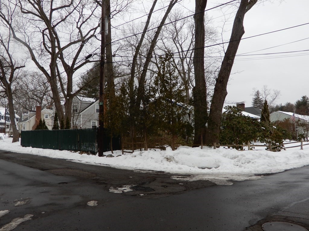 68 Hodge Road Arlington, MA 02474 - Photo 17 of 23 Gallery Image 17