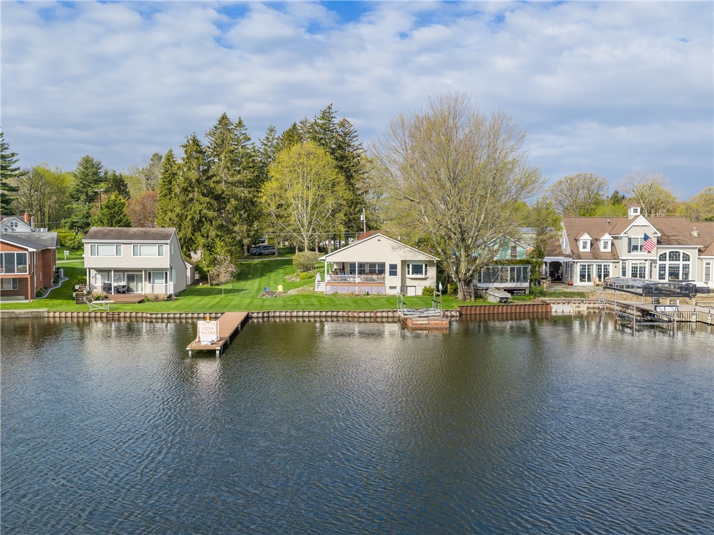8233 South Shore Road Sodus Point, NY 14555 - Photo 7 of 40
