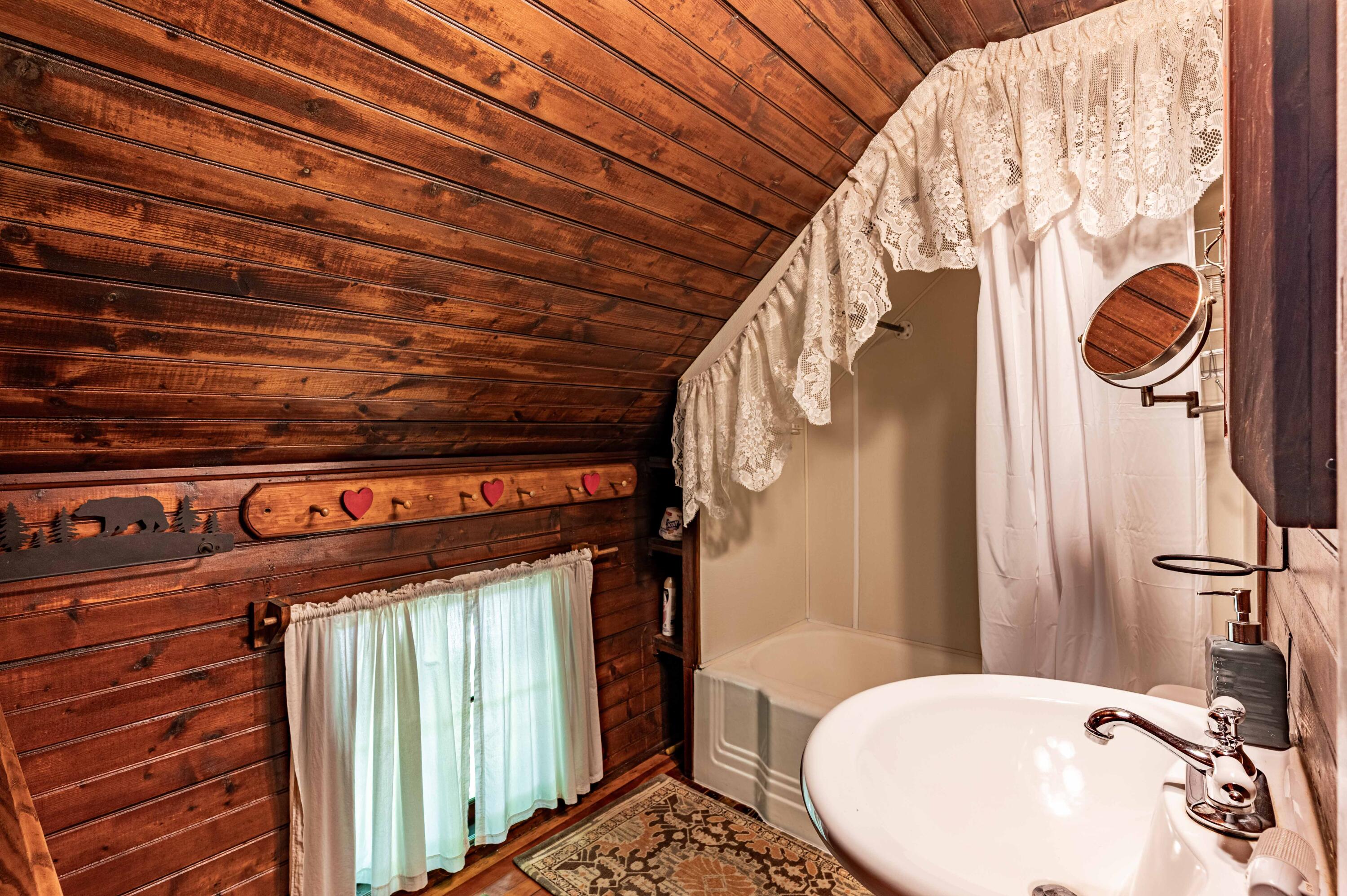 103 Gray Lake Road Old Forge, NY 13420 - Photo 18 of 32 Upstairs Bath