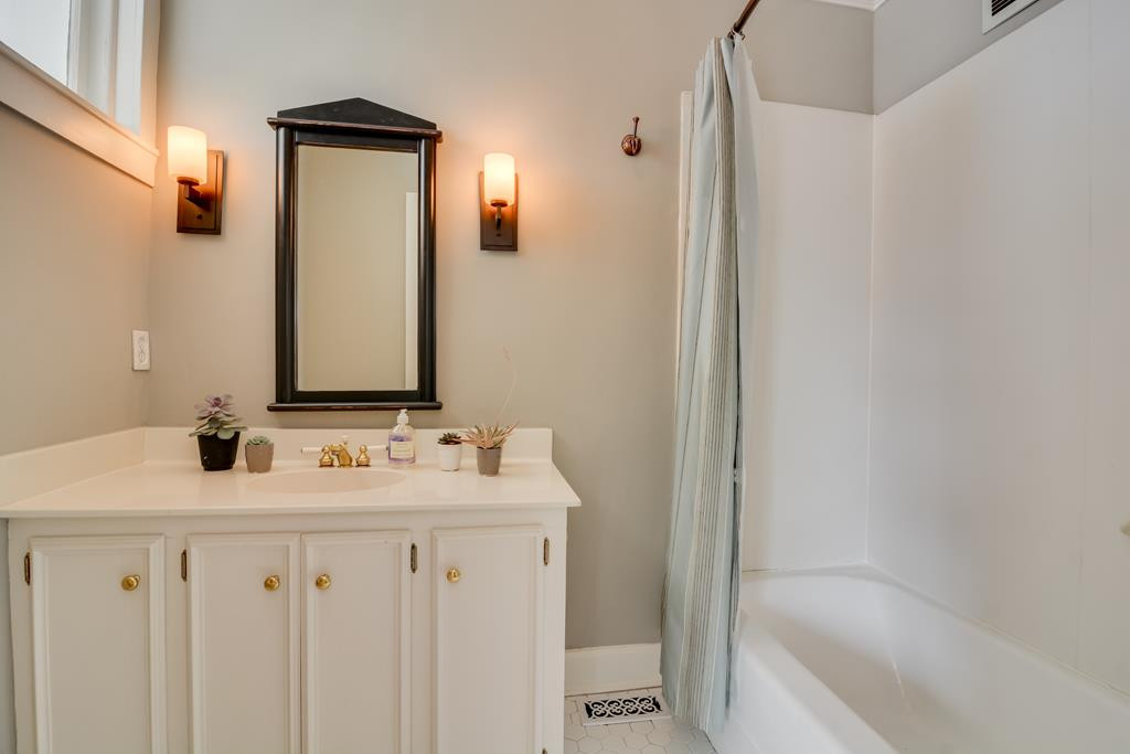 1427 Anthony Road Augusta, GA 30904 - Photo 13 of 44