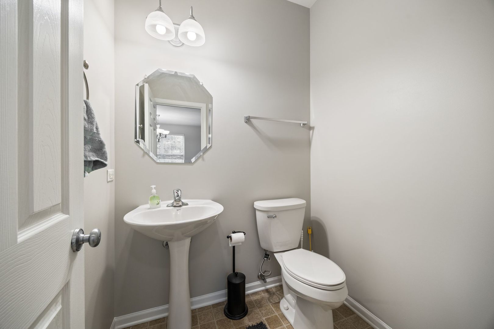 294 Comstock Drive, Unit 294 Elgin, IL 60124 - Photo 14 of 26