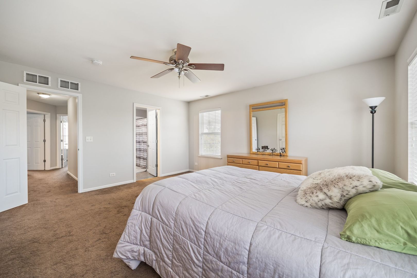 294 Comstock Drive, Unit 294 Elgin, IL 60124 - Photo 16 of 26