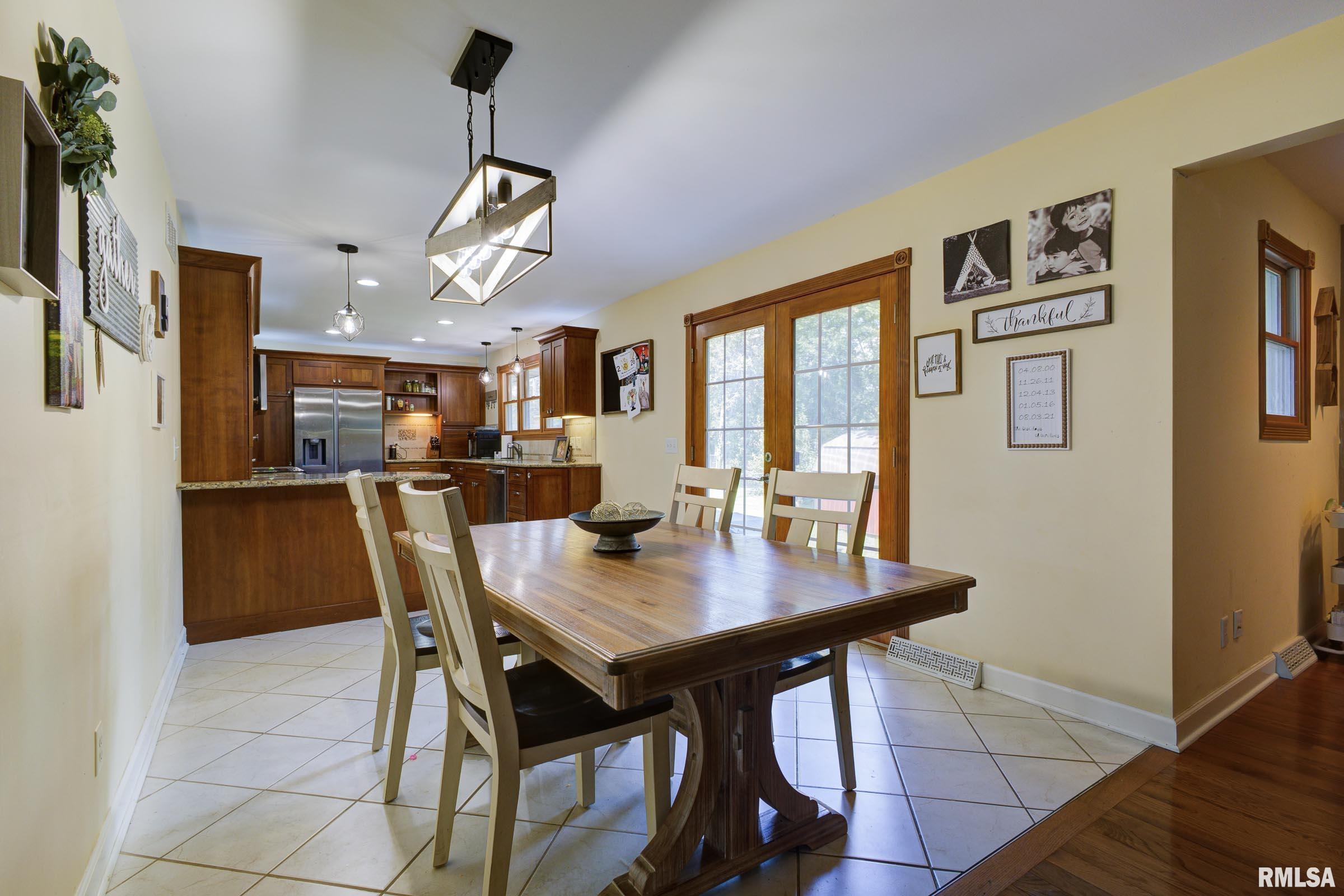 319 Robin Road Macomb, IL 61455 - Photo 15 of 34