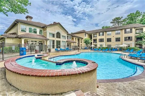 $285,000 | 3777 Peachtree Road Northeast, Unit 1635, Atlanta, GA 30319