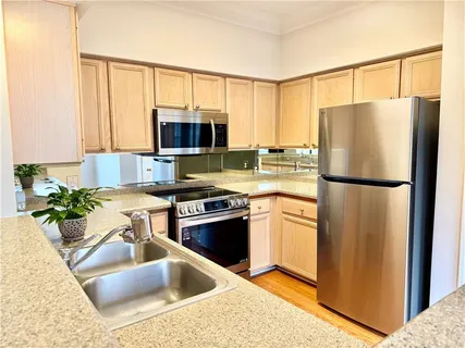 $280,000 | 3777 Peachtree Road Northeast, Unit 1635, Atlanta, GA 30319