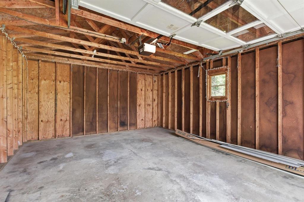 283 Center Grange Road Aliquippa, PA 15001 - Photo 28 of 29 Garage