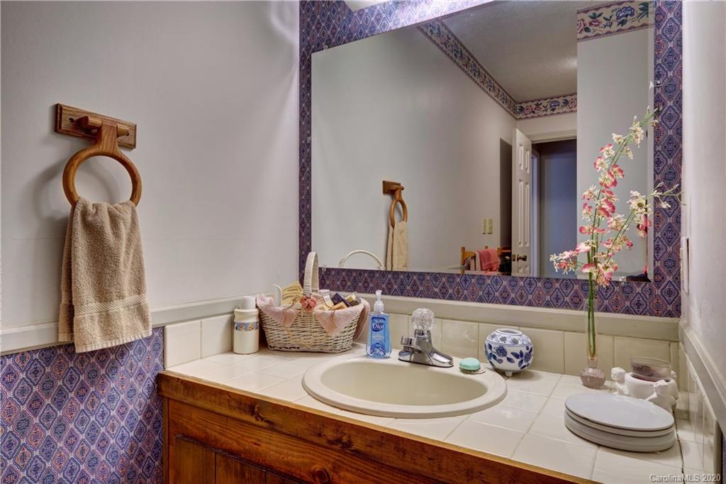207 Perigee Road Cashiers, NC 28717 - Photo 13 of 24 Gallery Image 13