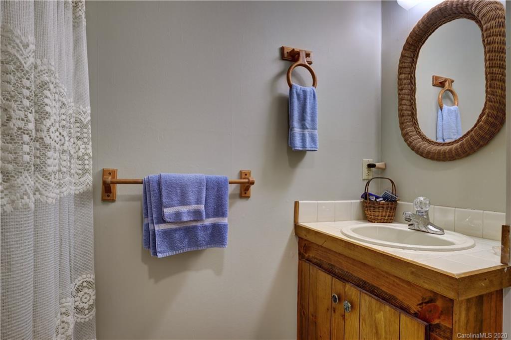 207 Perigee Road Cashiers, NC 28717 - Photo 10 of 24 Gallery Image 10