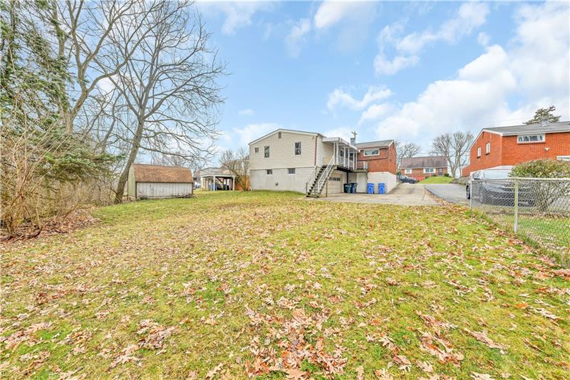 803 Lindsay Road Carnegie, PA 15106 - Photo 2 of 24 Gallery Image 2