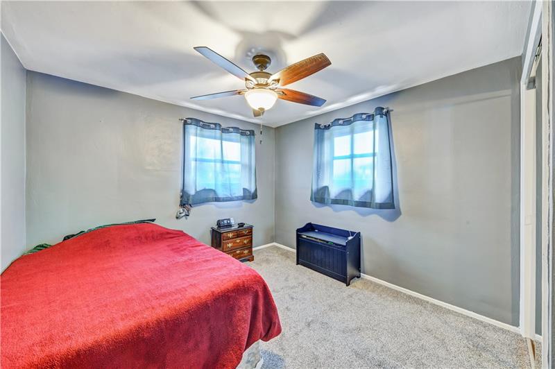 803 Lindsay Road Carnegie, PA 15106 - Photo 9 of 24 Gallery Image 9