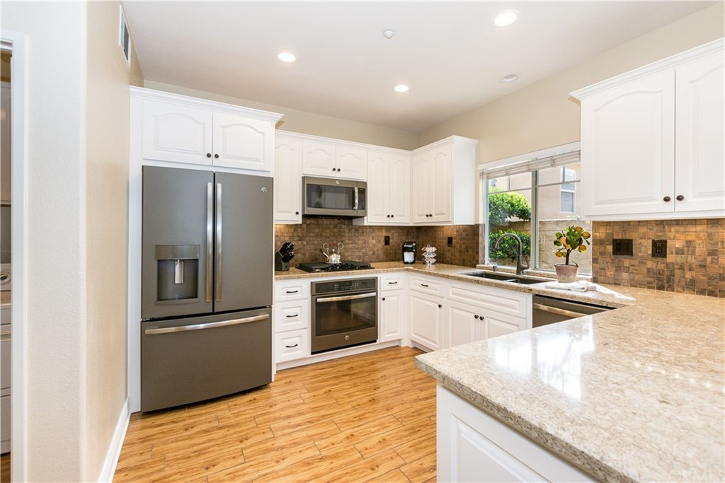 3668 Rd Runner Drive Brea, CA 92823 - Photo 11 of 31