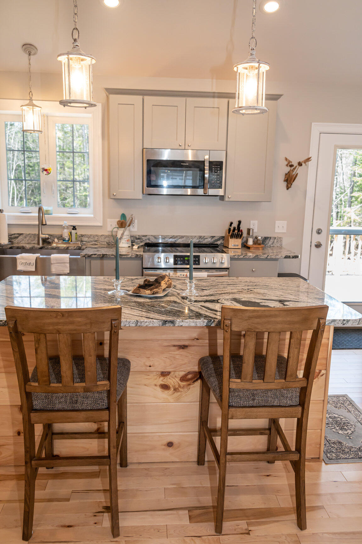 27 Leonards Way Windham, ME 04062 - Photo 16 of 46 Living-1850
