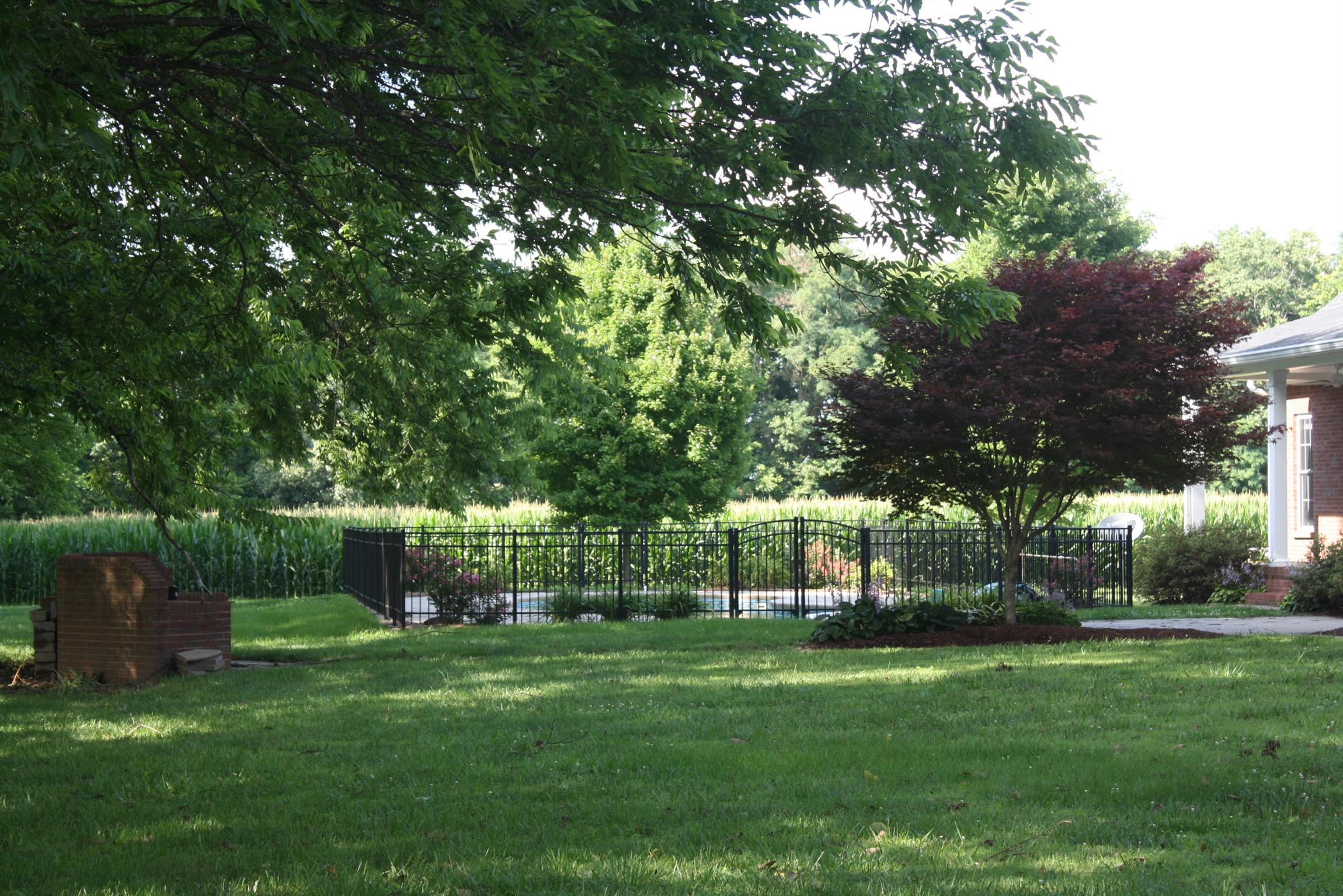 3620 Guthrie Road Clarksville, TN 37043 - Photo 26 of 30 a view of house with a garden