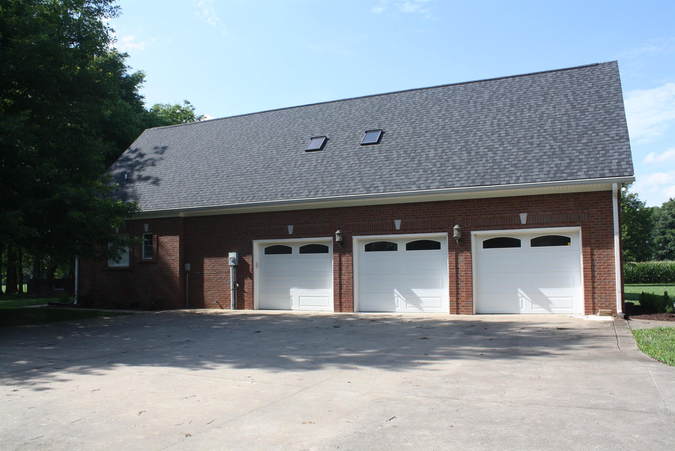 3620 Guthrie Road Clarksville, TN 37043 - Photo 29 of 30 a front view of a house with a yard