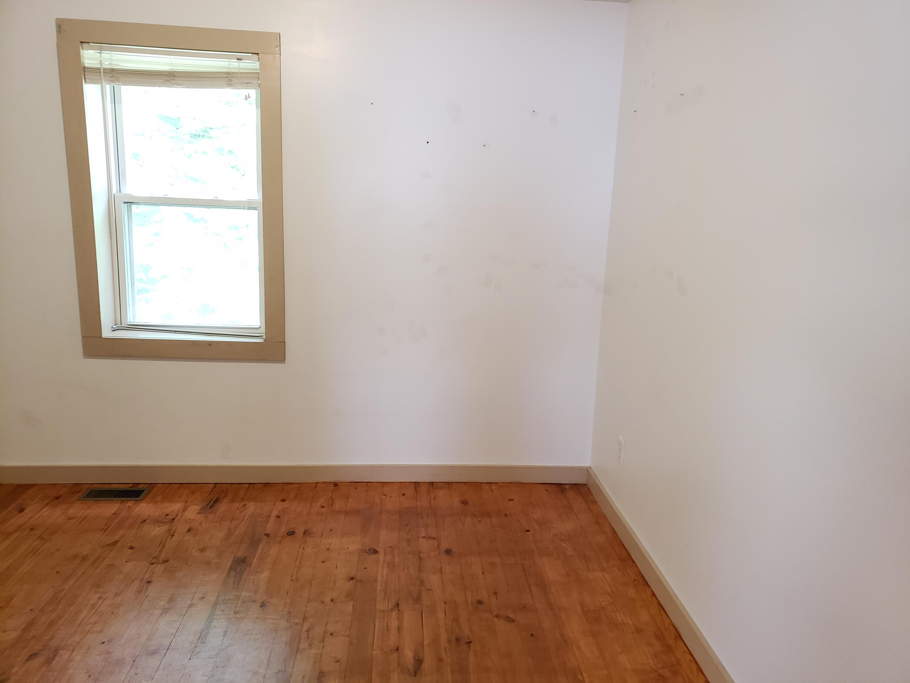 39 Goddard Road Lewiston, ME 04240 - Photo 13 of 15 20220708_110952
