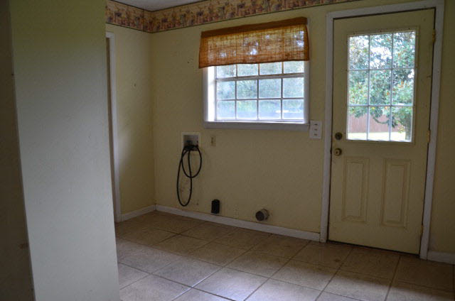 16533 Danne Road Fairhope, AL 36532 - Photo 12 of 41 Utility Room