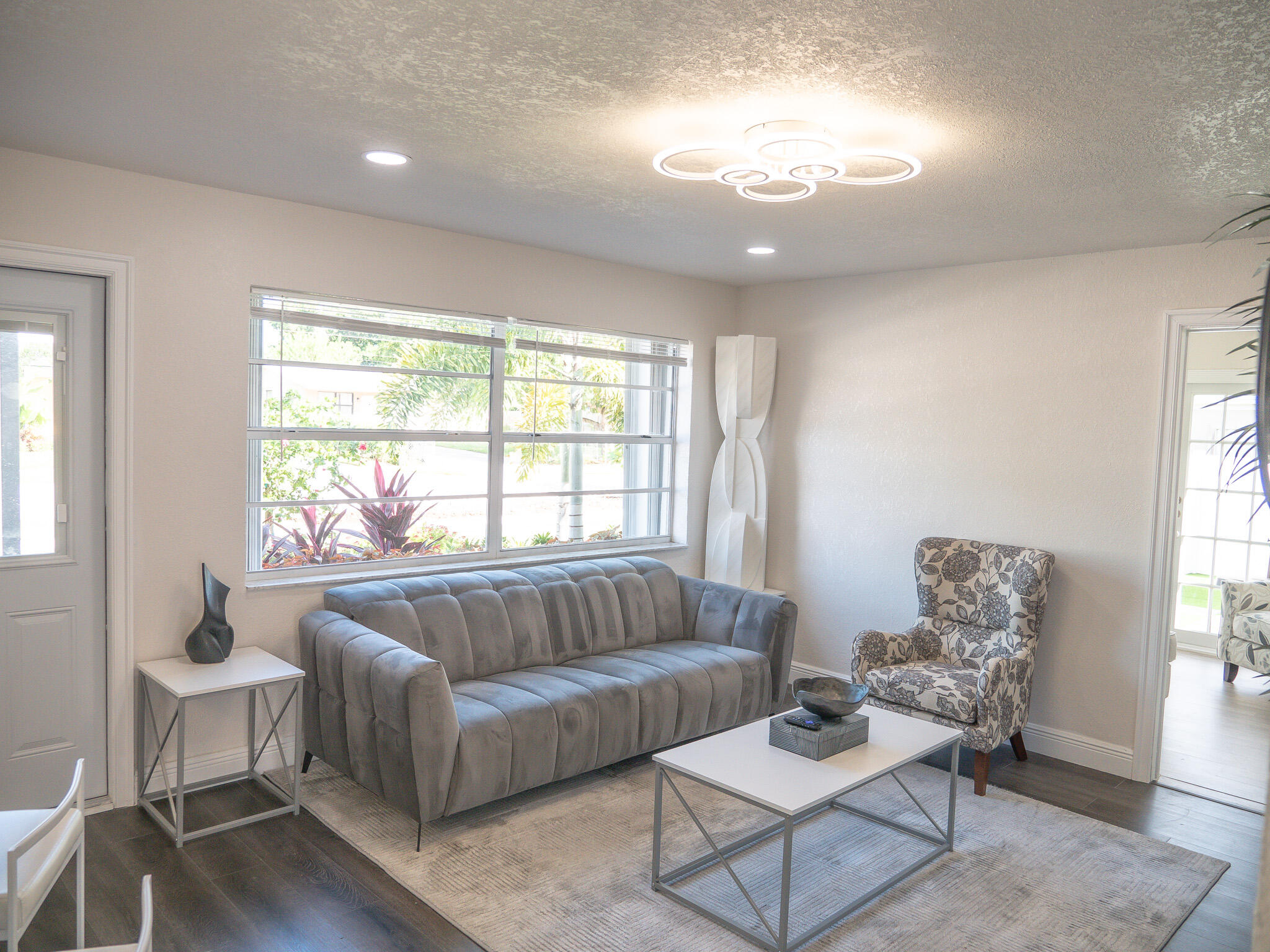 702 Southwest 1st Street Delray Beach, FL 33444 - Photo 8 of 32 Living Room-1-4