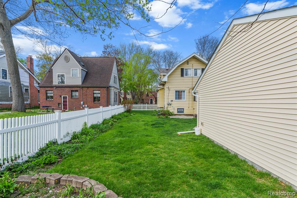 34 Sylvan Avenue Pleasant Ridge, MI 48069 - Photo 27 of 27 Gallery Image 27