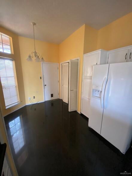 2113 East 29th Street Mission, TX 78574 - Photo 6 of 16