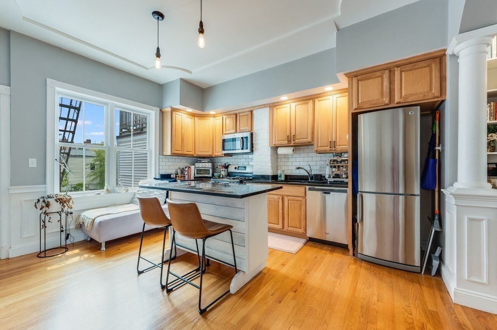 65 Baldwin Street, Unit 2 Boston, MA 02129 - Photo 2 of 17