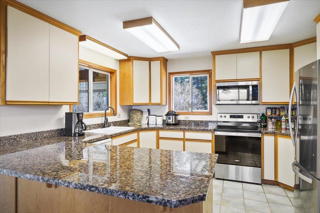 1876 Horseshoe Lake Road Deer Park, WA 99006 - Photo 7 of 29