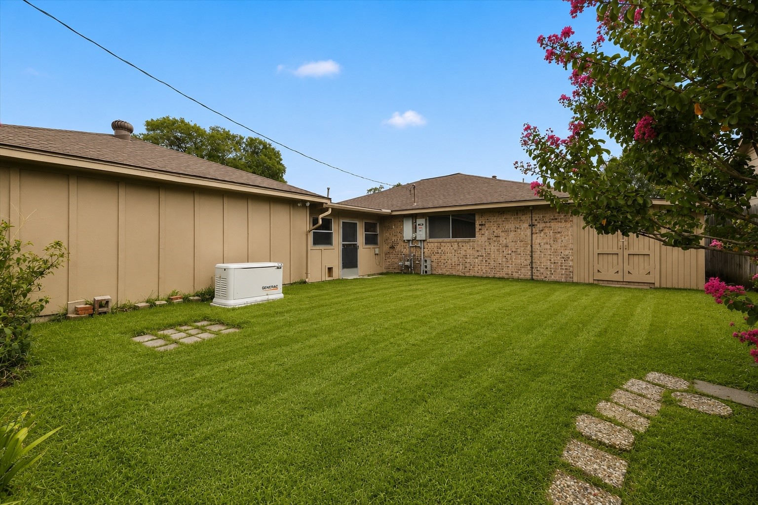 6002 Weeping Willow Road Houston, TX 77092 - Photo 27 of 27 Gallery Image 27