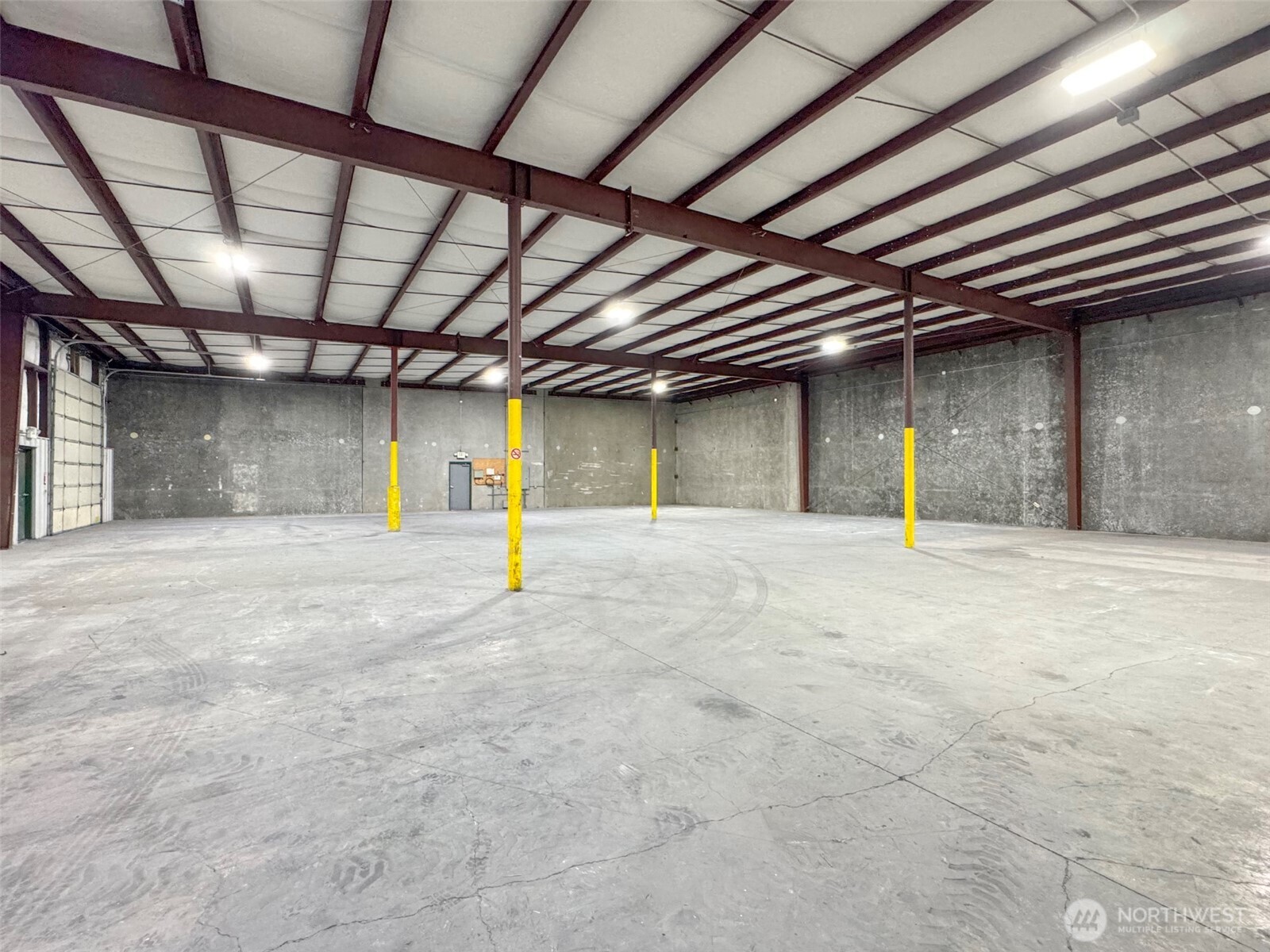 301 Business Park Loop Carlsborg, WA 98382 - Photo 22 of 36 a view of an empty room