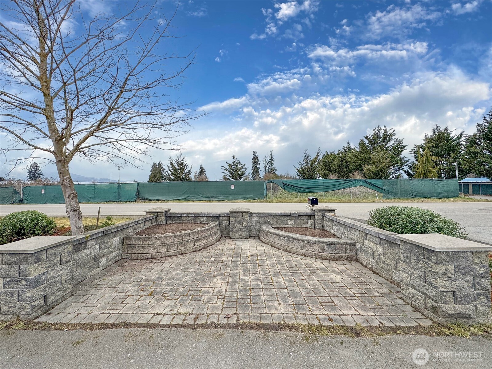 301 Business Park Loop Carlsborg, WA 98382 - Photo 35 of 36 a view of outdoor space with city view