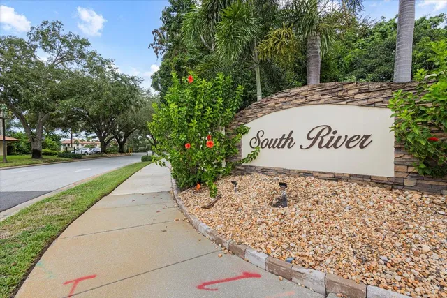 $219,900 | 511 Southwest South River Drive, Unit 103, Stuart, FL 34997