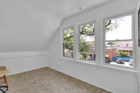$589,000 | 3846 North Troy Street, Chicago, IL 60618