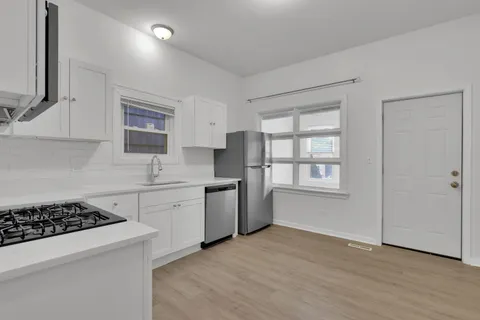 $589,000 | 3846 North Troy Street, Chicago, IL 60618