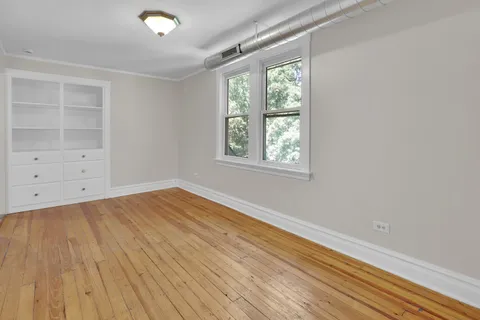 $589,000 | 3846 North Troy Street, Chicago, IL 60618