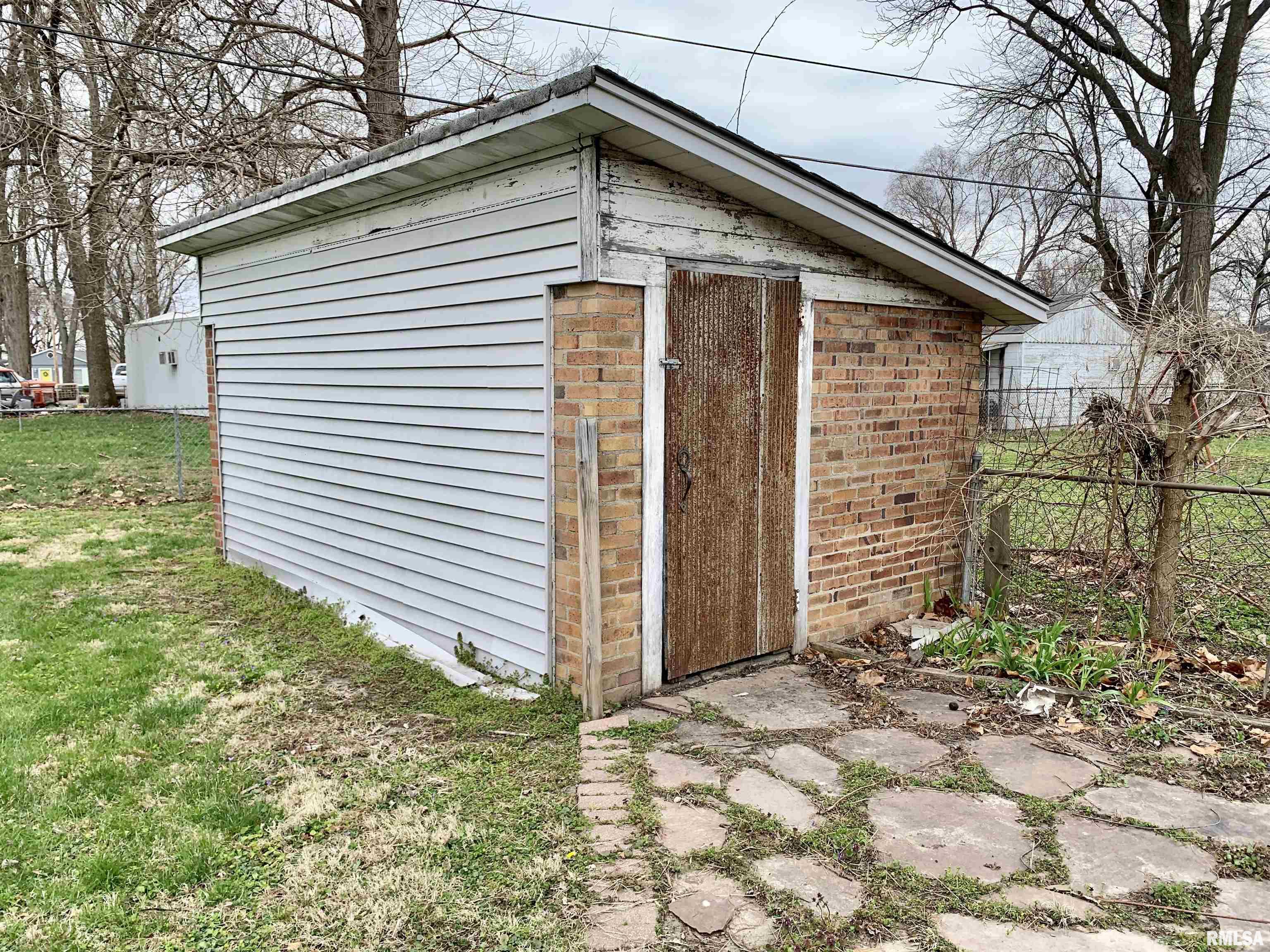 3333 South Spring Street Springfield, IL 62703 - Photo 18 of 22