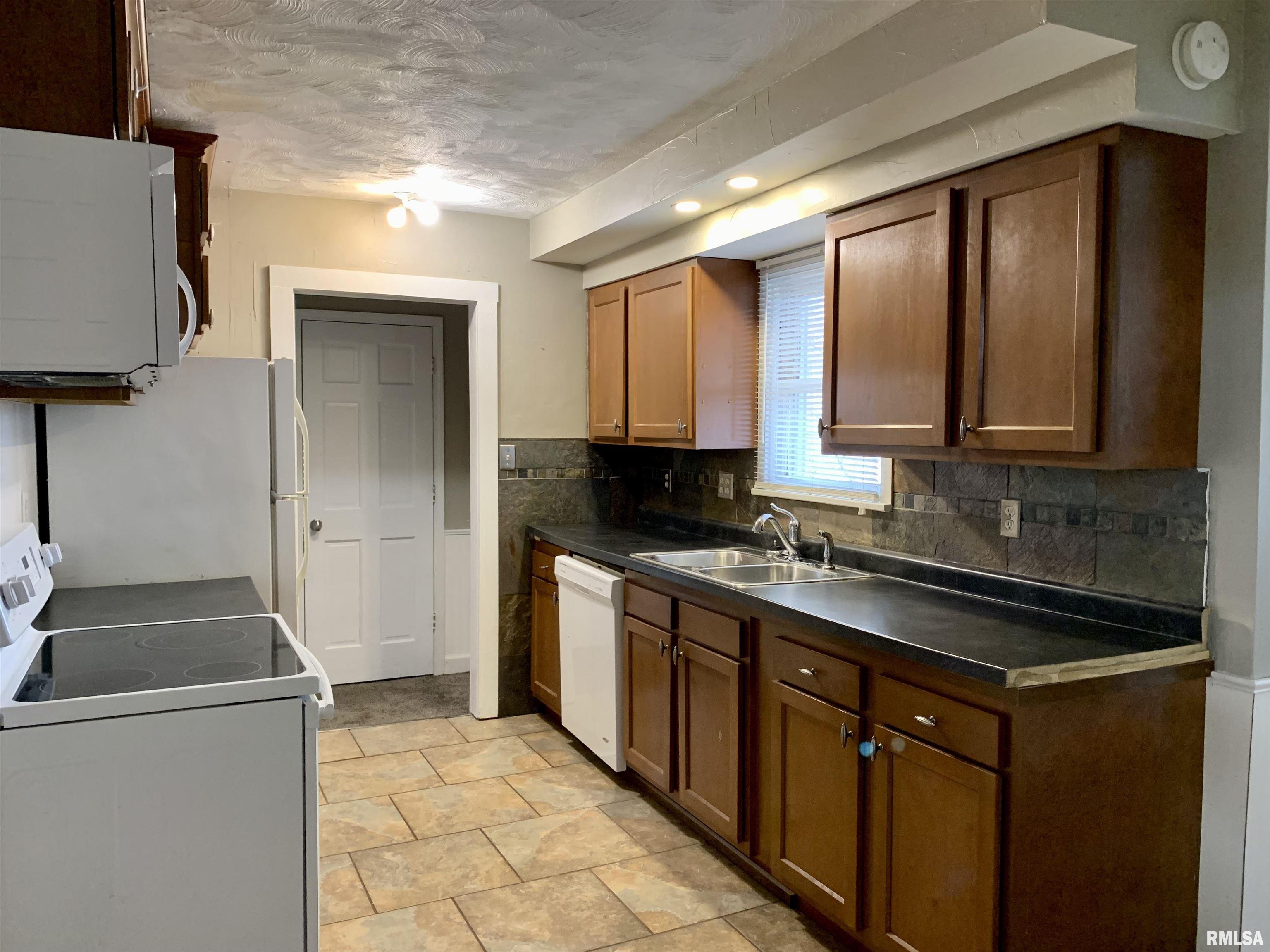 3333 South Spring Street Springfield, IL 62703 - Photo 7 of 22