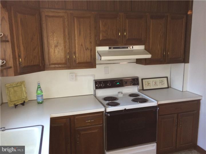 318 Ridgewood Road Springfield, PA 19064 - Photo 11 of 24