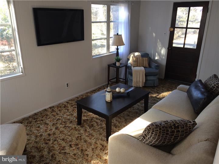 318 Ridgewood Road Springfield, PA 19064 - Photo 13 of 24 Family Room
