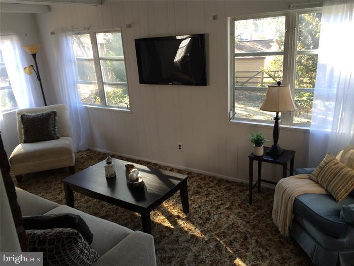 318 Ridgewood Road Springfield, PA 19064 - Photo 14 of 24 Family Room