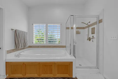 $1,098,000 | 28067 Liana Lane, Valencia, CA 91354