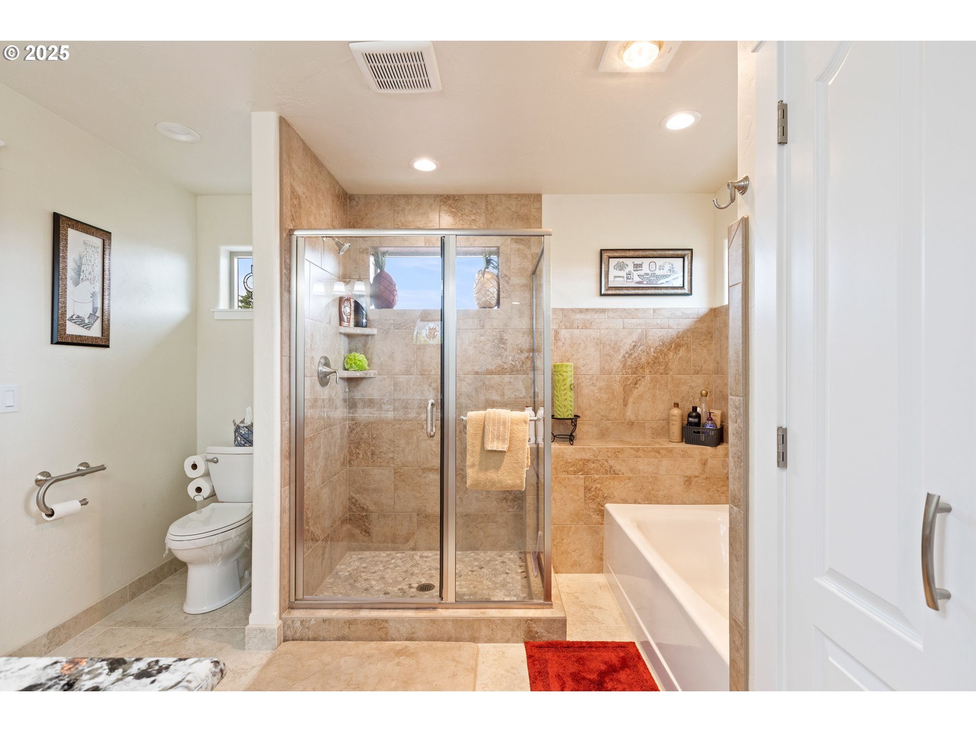 910 Swallow Avenue Sutherlin, OR 97479 - Photo 21 of 44 a bathroom with a shower and a toilet
